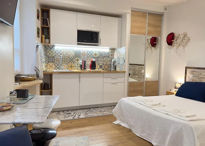 بيت ضيافة Le D'agathe Centre Historique - Calme & Confort 3*